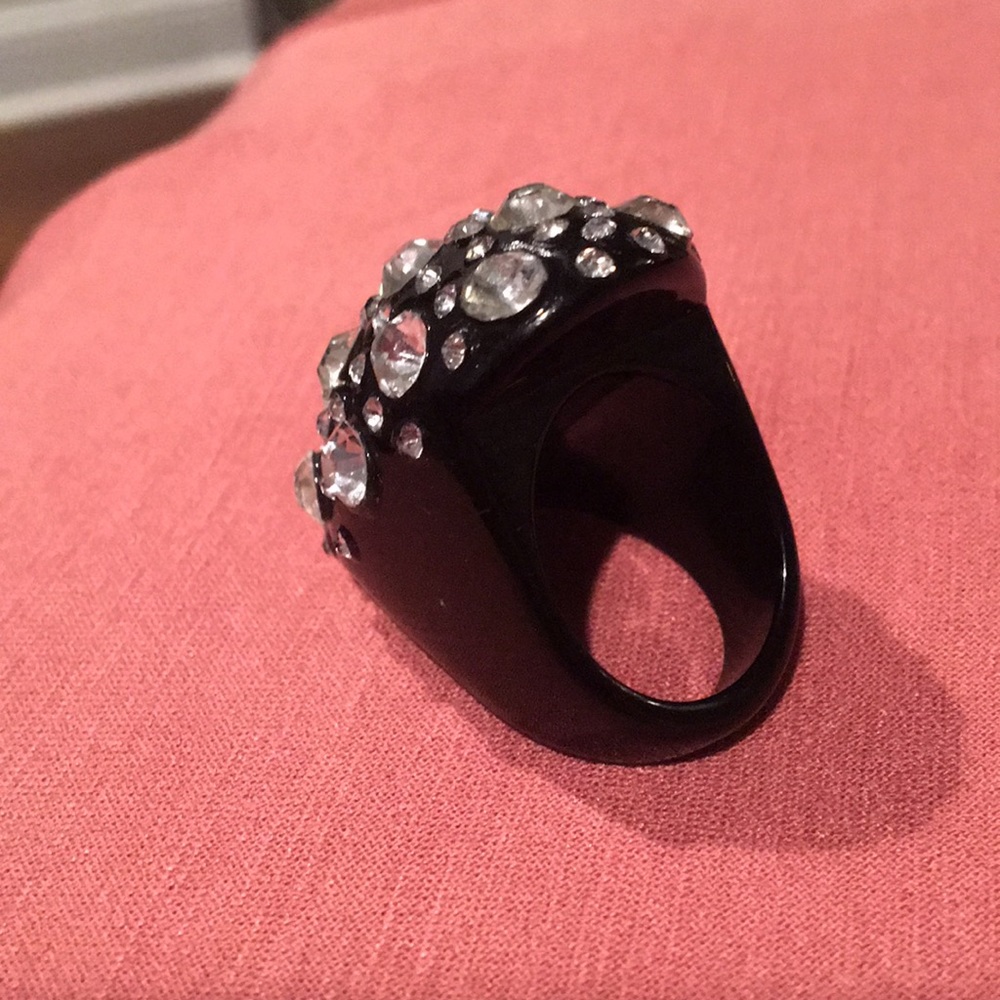 Statement Ring - Picture 3 of 6